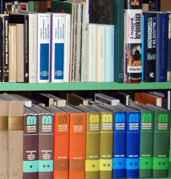 Bővülés a kölcsönözhető könyveink körében